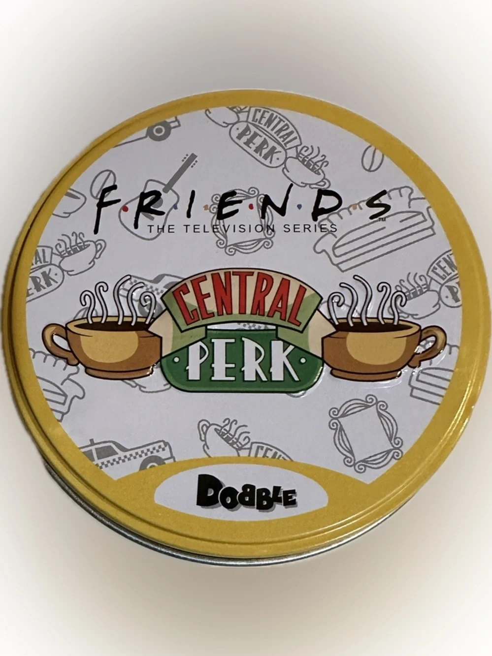 DOBBLE SPOT IT FRIENDS CENTRAL PERK TIN MATCHING CARD GAME TRAVEL LEARNING EDUCA